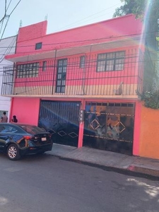 Casa en Venta en Pedregal de Santo Domingo, Coyoacán