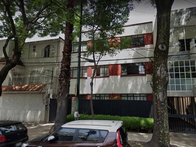 Doomos. CASA DE 3 RECÁMARAS A 5 MINUTOS DEL METRO EUGENIA Y DE AV. DIVISIÓN DEL NORTE