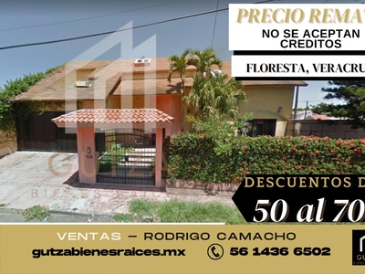 Doomos. Gran Remate, Casa en Venta, ADJUDICADA, Floresta, Veracruz. RCV