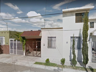 Doomos. REMATO Casa - Fraccionamiento Bajío de las Palmas AGUASCALIENTES