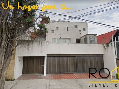 VENDO CASA EN LOMAS DE TECAMACHALCO