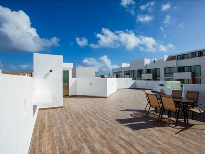 VENTA PH de 2rec en centro Playa con rooftop privado, jacuzzi, gym y alberca
