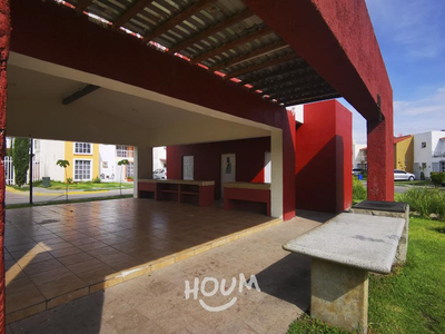 Casa En Geovillas Los Olivos, San Pedro Tlaquepaque Con 2 Recámaras, 71 M², Id: 83372