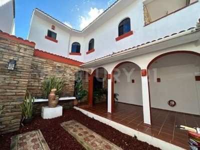 Casa en Renta semi amueblada muy cerca de la Gran Plaza Cancun C3821