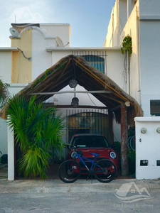 Casa En Venta En Cancun Av Las Torres Kny7622