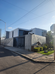 Casa Estilo Industrial En Dzitya Mérida