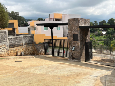 Venta Terreno 0 Ambiente Lomas De Ahuatlán