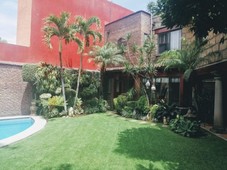Se vende hermosa residencia en exclusivo Fraccionamiento de Cuernavaca