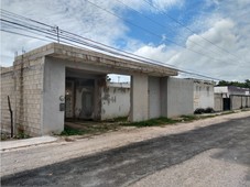 venta de casa en champoton terreno grande bardeado