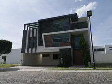 venta de casa en cluster 333 lomas de angelopolis