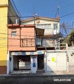 Casa en venta, San Miguel Amantla - 4 baños - 240 m2