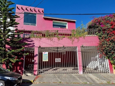 Casa En Paseos Del Bosque, Naucalpan, Muy Amplia