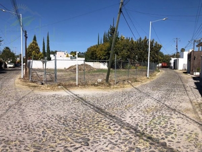 Venta de Terreno en Fraccionamiento Villas del Mesón, Juriquilla Queretaro