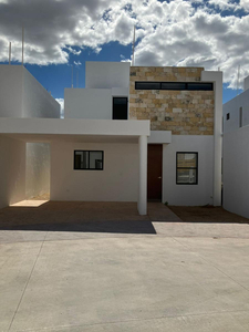 Casa En Venta Merida, Privada Capri Cholul Mod. 210, Octubre 2023.