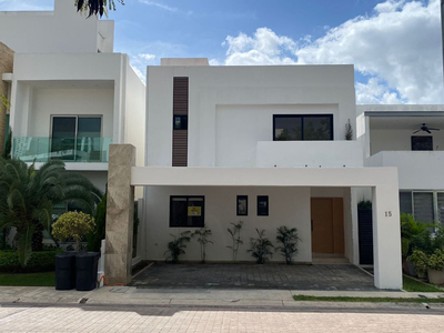 Renta Hermosa Casa Residencial Aqua Cancún $37,000 Negociabl