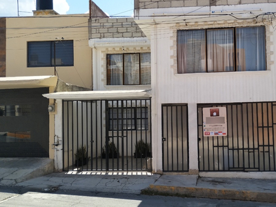 Se Vende Casa En Fracc. Real De Medinas, Pachuca, Hidalgo