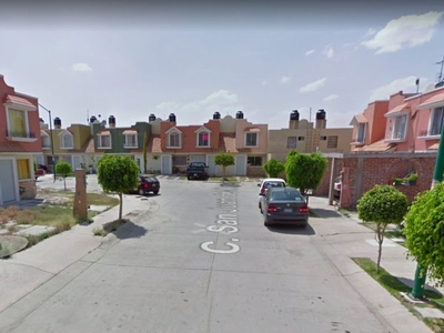Casa en Venta en Azul Maguey Leon Guanajuato en Remate