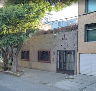 Casa en venta en la colonia del valle, calle Gabriel Mancera CDMX-REMATE