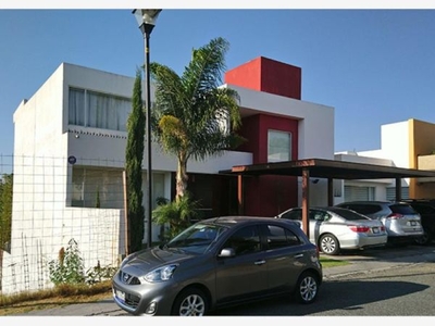 CASA EN VENTA EN MISION DE CONCA