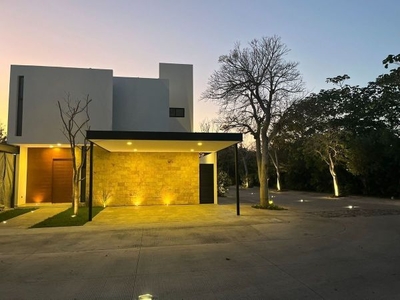 Casa venta, privada residencial, Norte de Merida