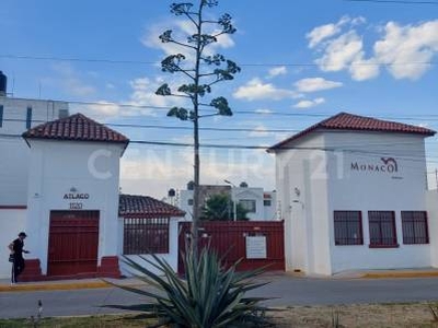 Casa en venta a 200mts de Explanada, en Momoxpan, San Pedro Cholula, Puebla