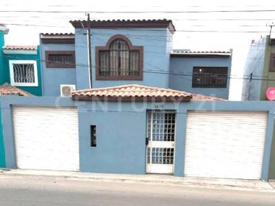 Casa en Venta, El Lago, Tijuana, B.C.