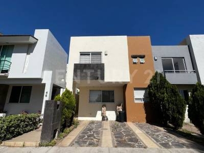 Casa en venta en Nueva Galicia coto Granada