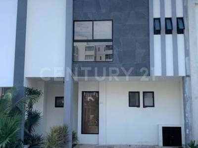 Casa en venta, Residencial Arbolada, Cancún