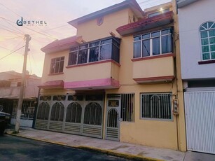 Doomos. Casa en Venta en Nueva Ixtacala $4,750,000