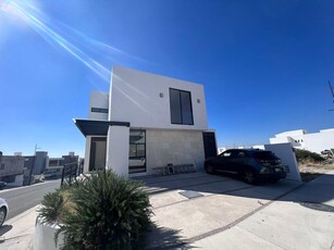 Doomos. VENTA CASA NUEVA LOMAS DE JURIQUILLA QUERETARO