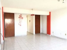 departamento con excelente ubicación en lomas estrellas