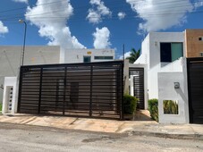 doomos. casa en venta en mérida - montebello