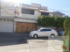 doomos. casa en venta en valle del campestre por plaza mayor, león, gto 5,260,000