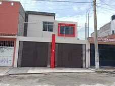 CASA EN VENTA- NICOLAITAS ILUSTRES MORELIA MICH