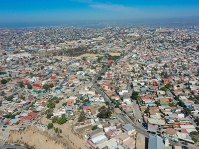 Casa Con Terreno En Terrazas El Rubi Tijuana