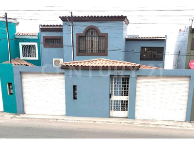 Casa En Venta, El Lago, Tijuana, B.c.