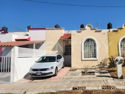 Casa En Venta En Vista Bugambilias, Villa De Álvarez