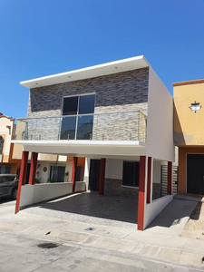Casa Sola En Venta En Colinas De California, Tijuana, Baja California