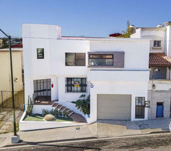 Casa Sola En Venta En Villa Residencial Del Prado, Ensenada, Baja California