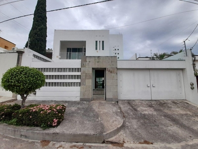 Casa Sola En Venta Los Laureles