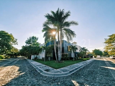 Espectacular Residencia En Venta En La Ceiba Residencial Coto Privado