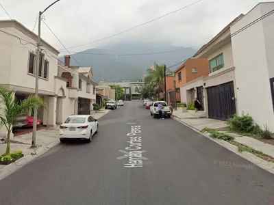 Venta De Casa En : Monterrey Nuevo Leon , Colonia Cumbres 3er Sector , Calle Hernan Cortez Perea