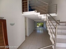 altos de juriquilla. casa en venta y renta, con jardín y pasillo de servicio ap