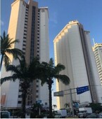 excelente departamento en acapulco, sobre la costera miguel alemán