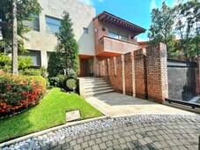 renta casa con jardín en hacienda santa fe