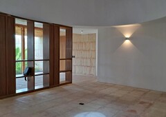 casas en renta - 650m2 - 4 recámaras - juriquilla - 29,000