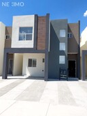 Casa en Venta, Residencial de 3 recamaras a 5min Aeropuerto Internacional, Cd Juárez Chihuahua