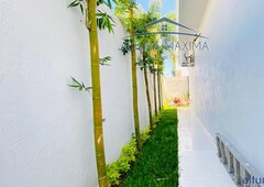 Lujosa Casa Totalmente Remodelada en Venta Jardin Real Zapopan