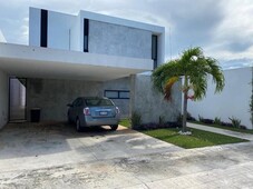 Casas en venta - 407m2 - 3 recámaras - Cholul - $4,400,000