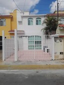 doomos. bonita casa en renta fracc paseo del caribe cancun c2939